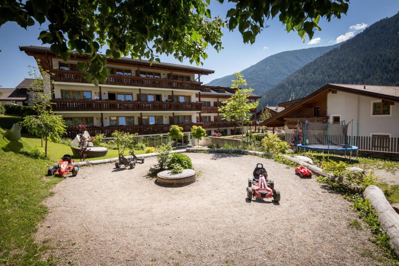 Familienhotel Viktoria Ultimo Εξωτερικό φωτογραφία
